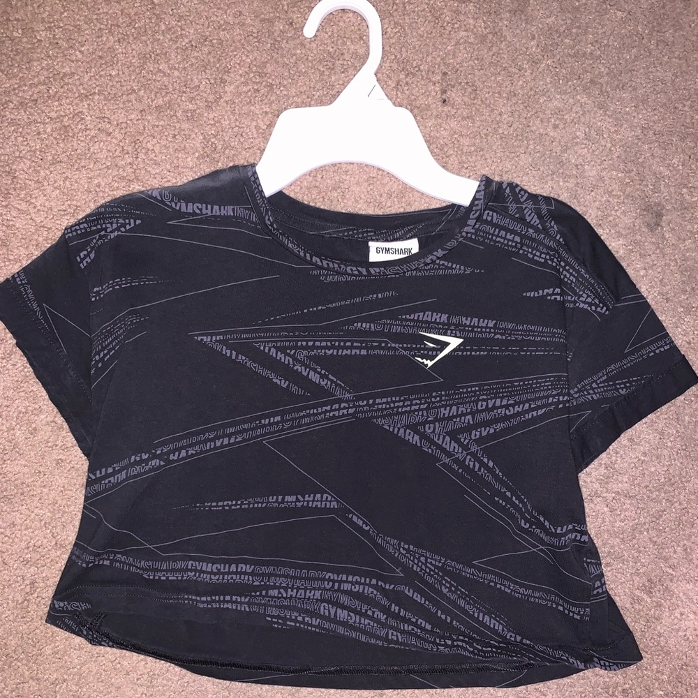 Gymshark Zone Graphic Crop Tee - Black/Gray